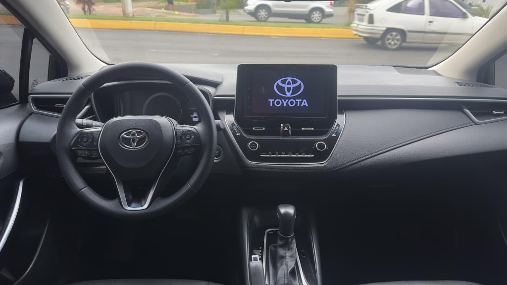 TOYOTA Corolla - Foto