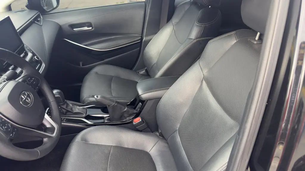 TOYOTA Corolla - Foto