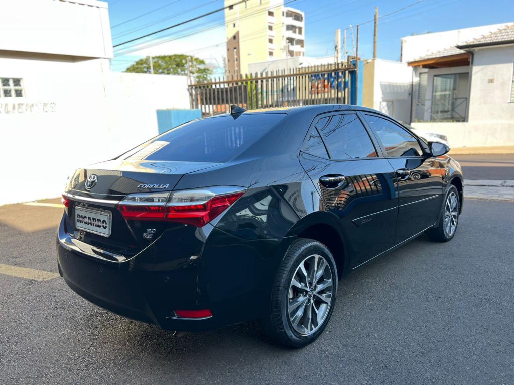 TOYOTA Corolla - Foto