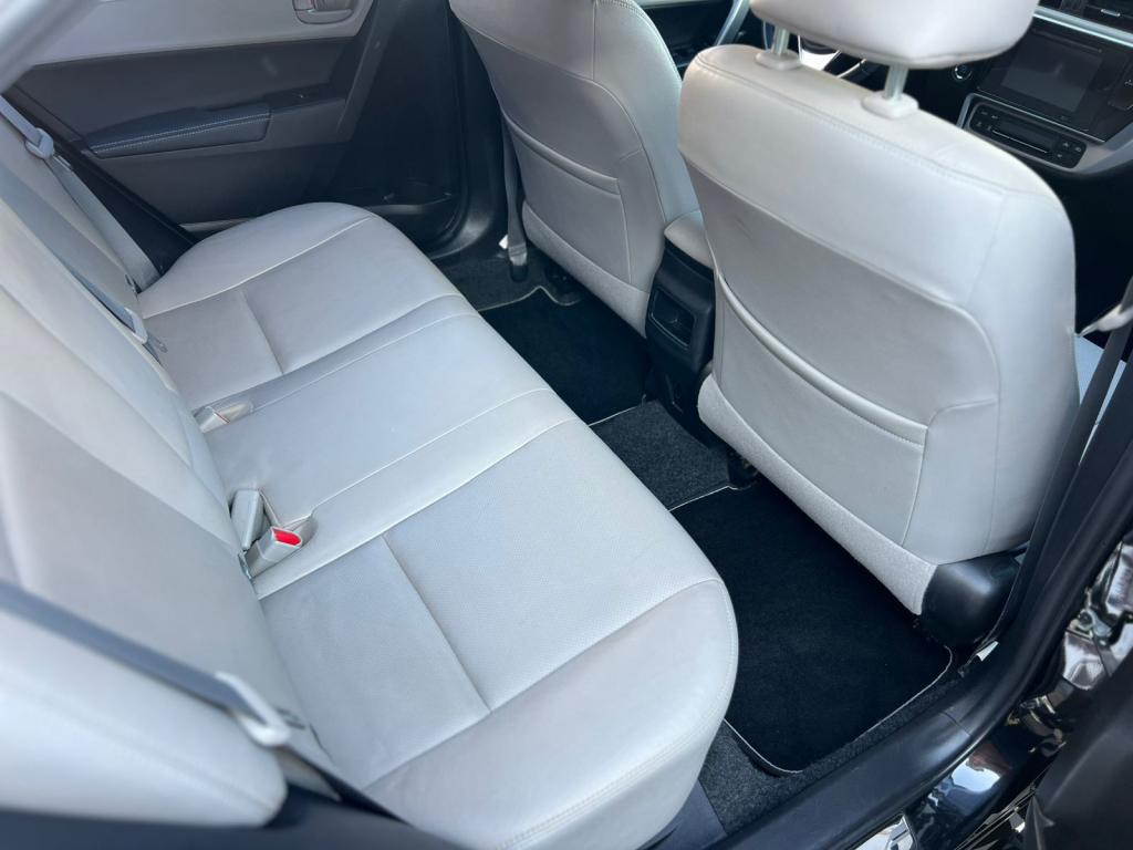 TOYOTA Corolla - Foto