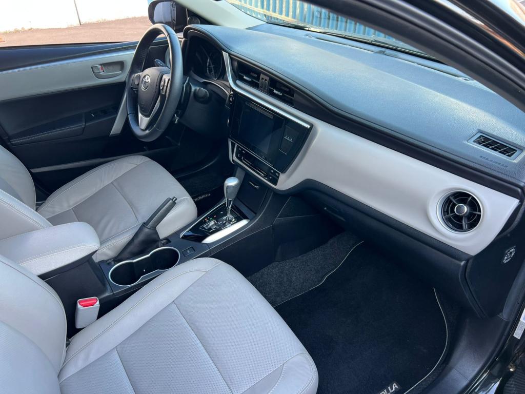 TOYOTA Corolla - Foto