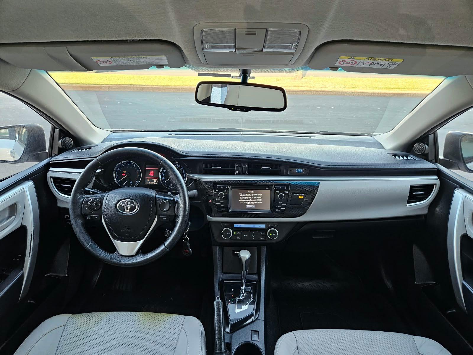 TOYOTA Corolla - Foto