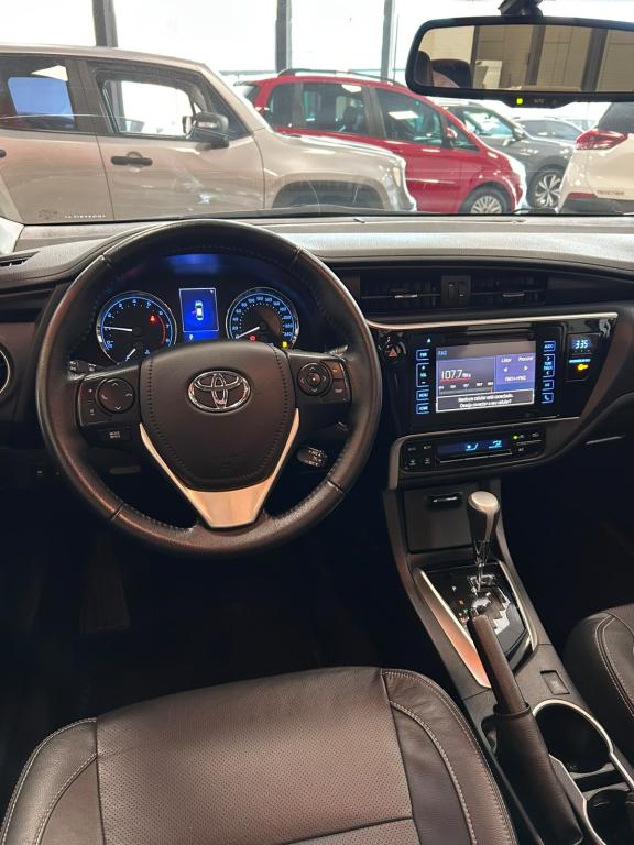 TOYOTA Corolla - Foto