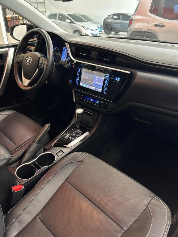 TOYOTA Corolla - Foto
