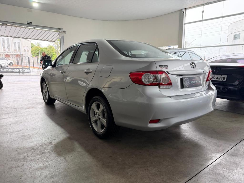 TOYOTA Corolla - Foto