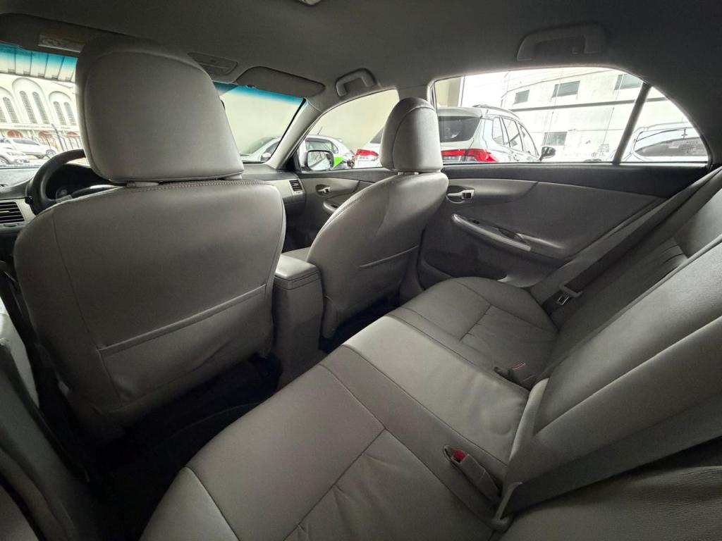 TOYOTA Corolla - Foto