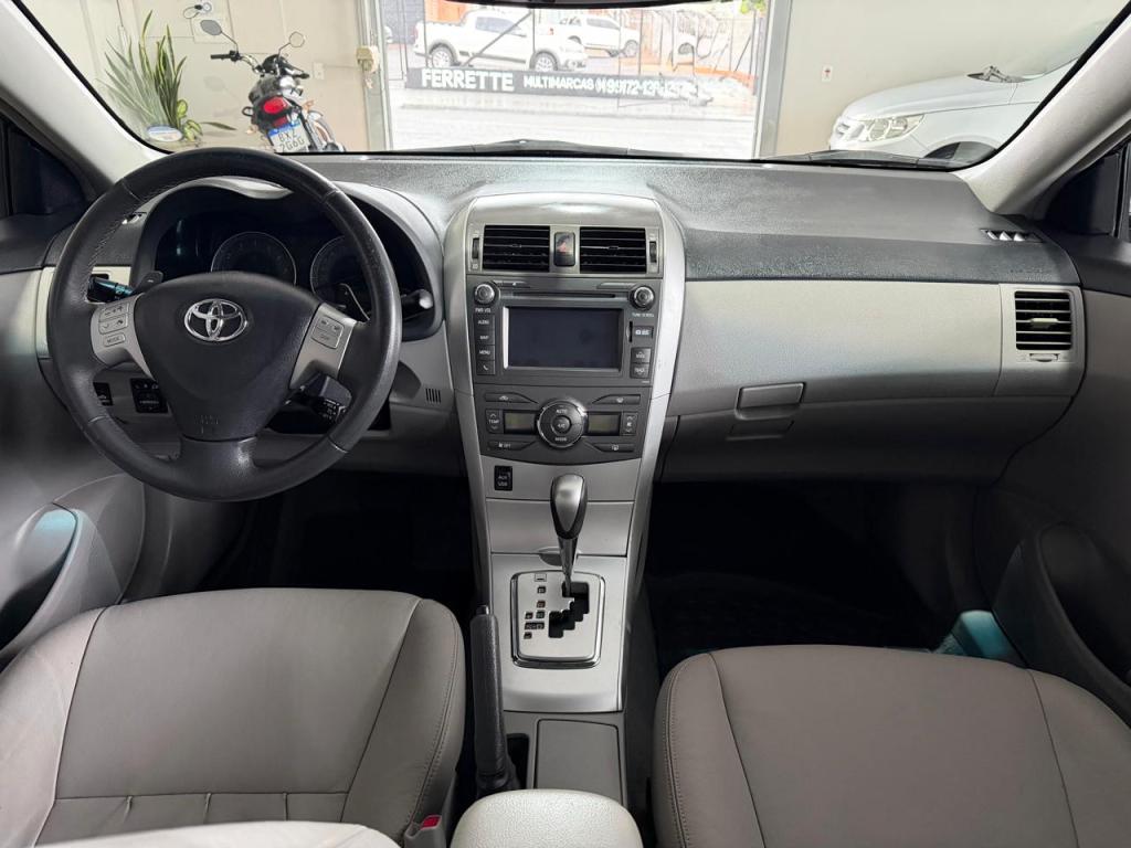TOYOTA Corolla - Foto