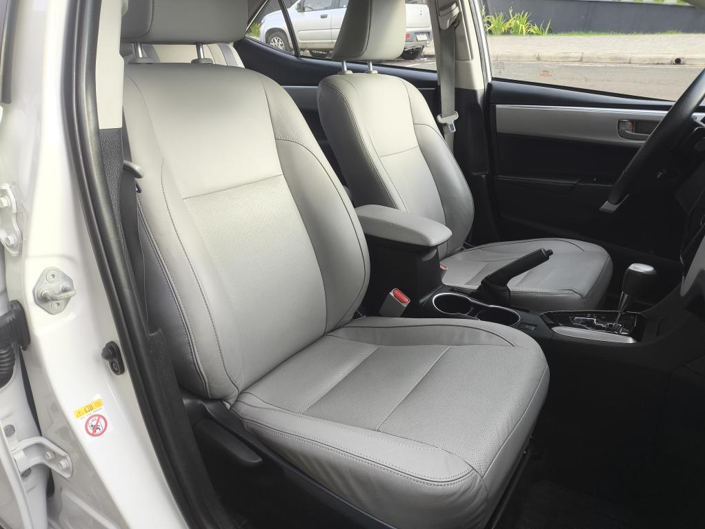 TOYOTA Corolla - Foto