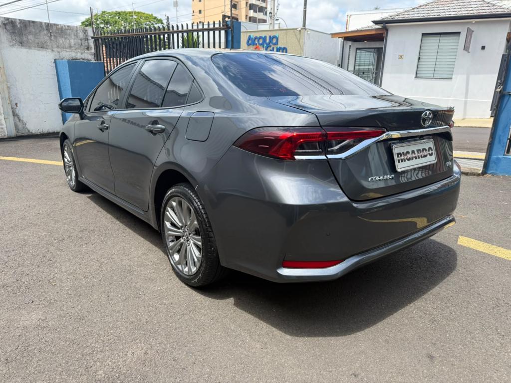 TOYOTA Corolla - Foto
