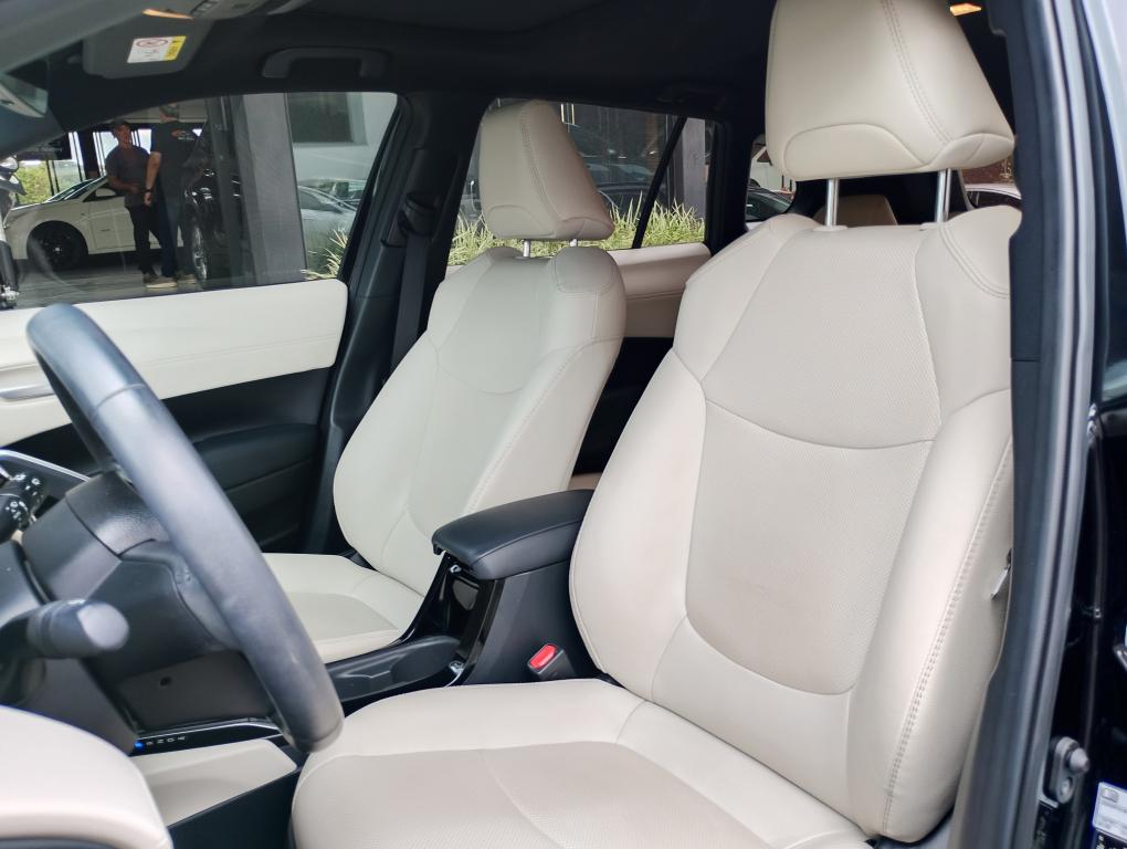 TOYOTA Corolla Cross - Foto