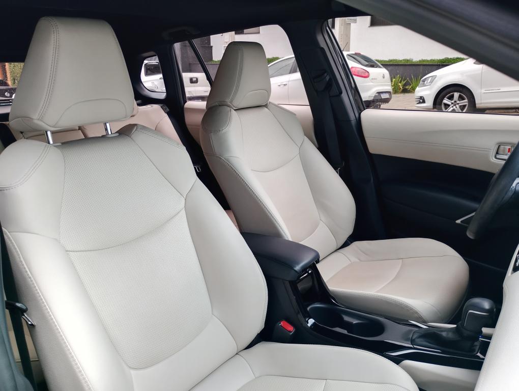 TOYOTA Corolla Cross - Foto