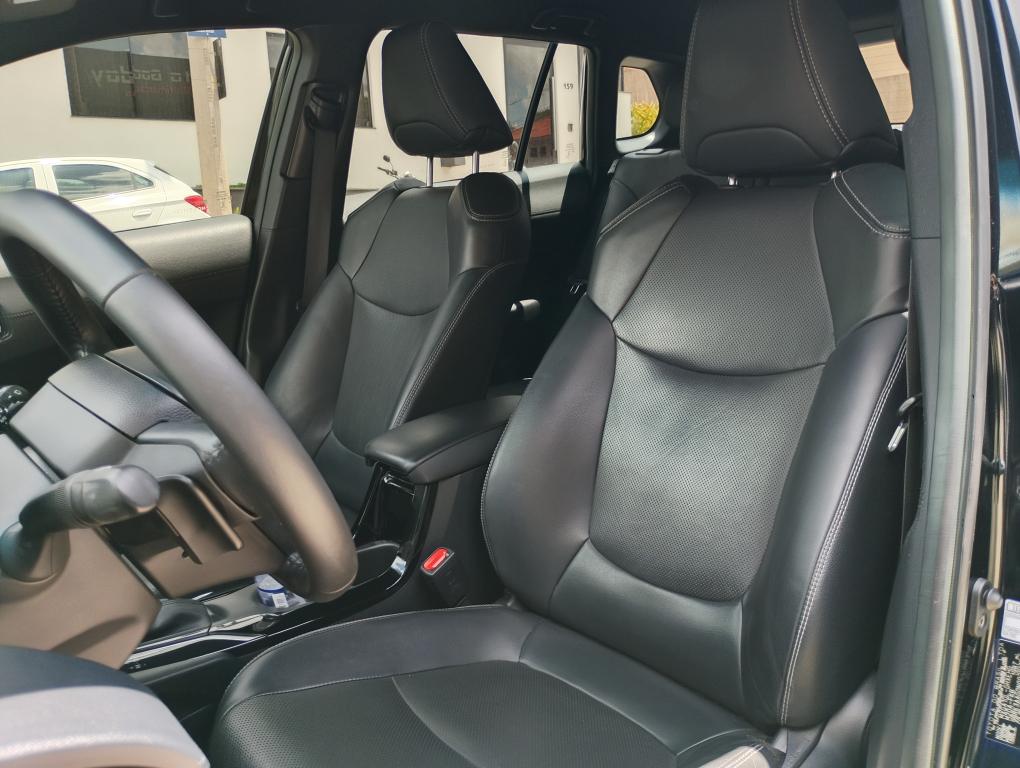 TOYOTA Corolla Cross - Foto