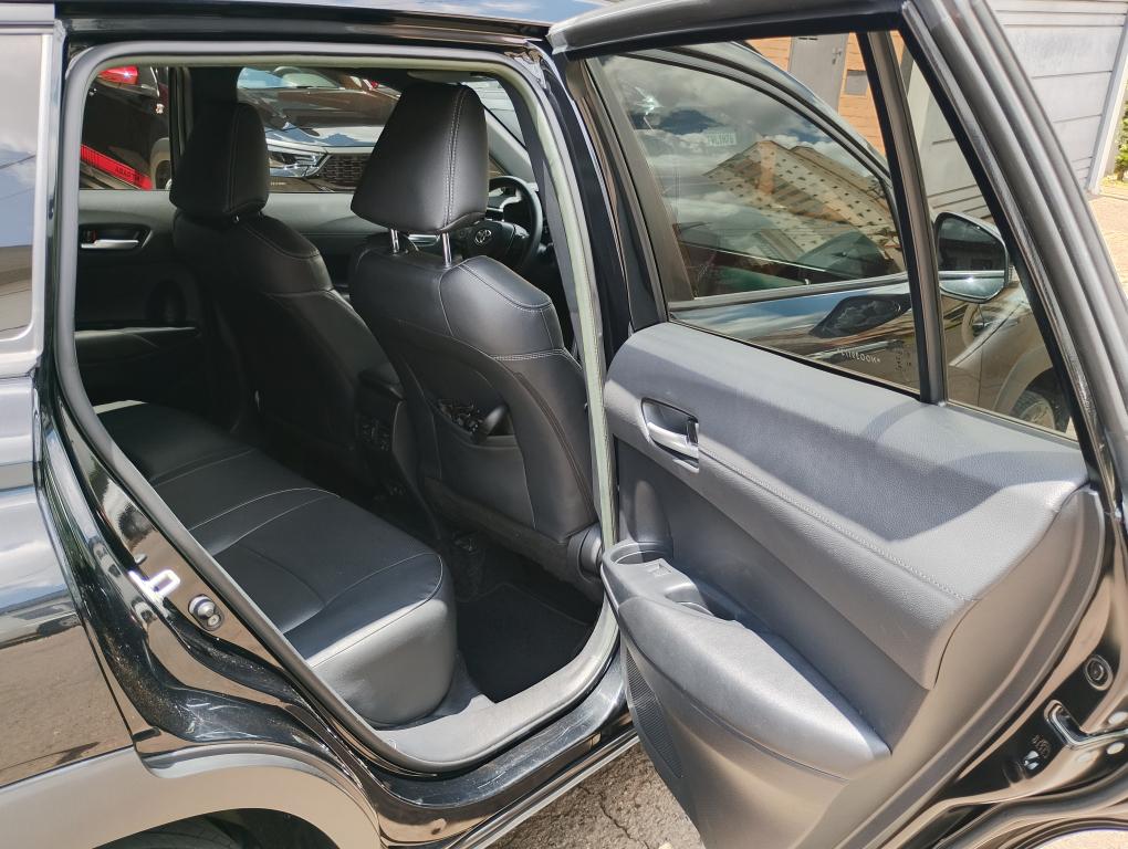 TOYOTA Corolla Cross - Foto