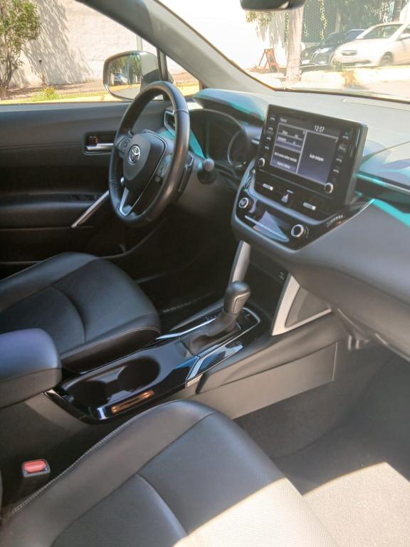 TOYOTA Corolla Cross - Foto