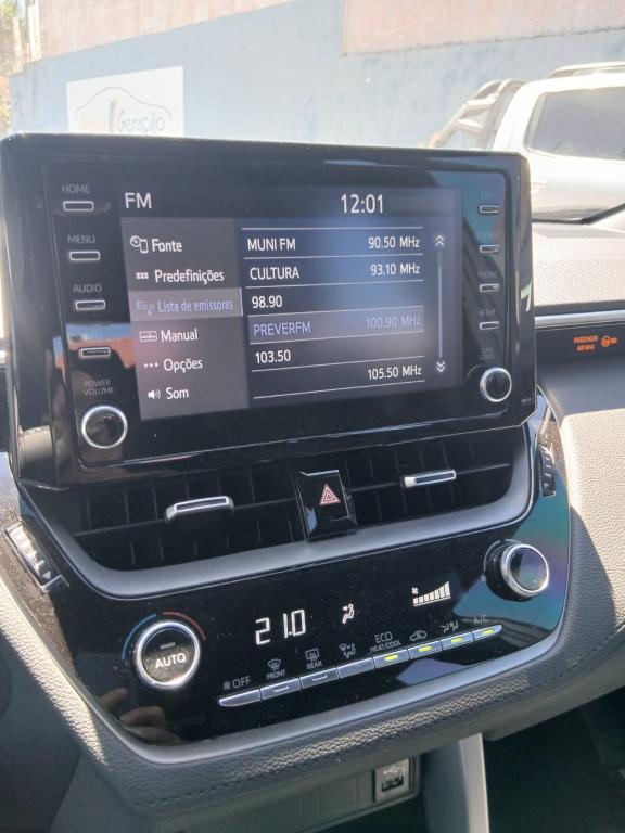 TOYOTA Corolla Cross - Foto