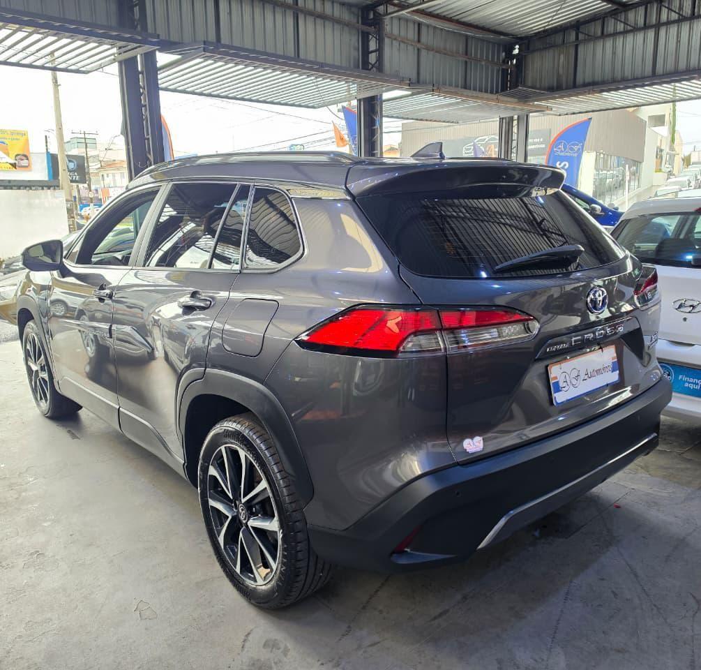 TOYOTA Corolla Cross - Foto