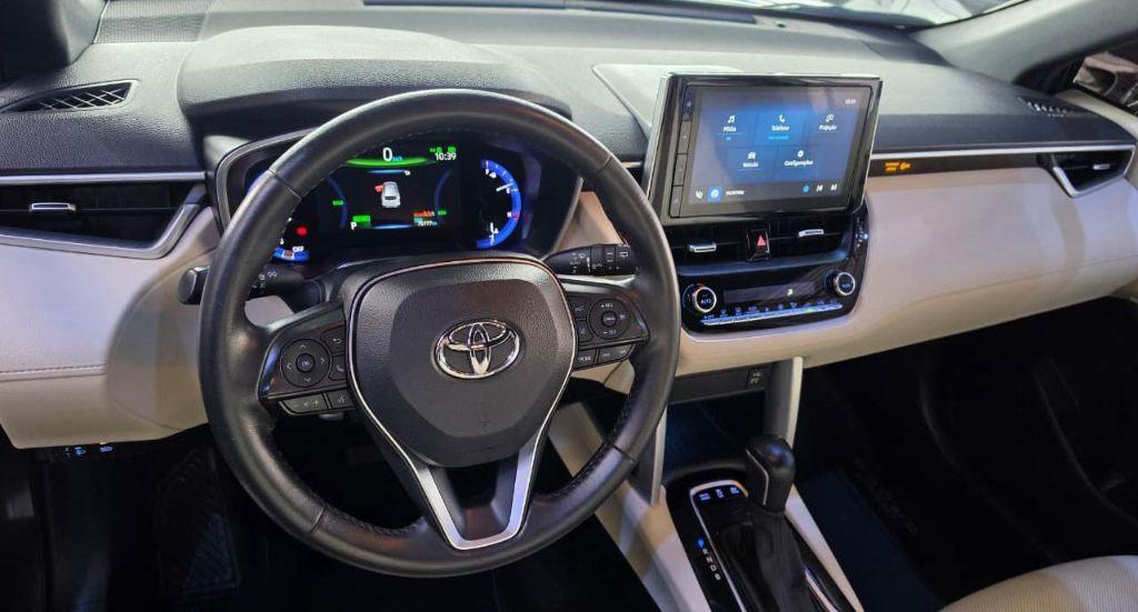 TOYOTA Corolla Cross - Foto