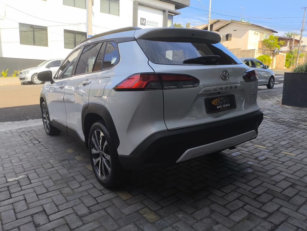 TOYOTA Corolla Cross - Foto