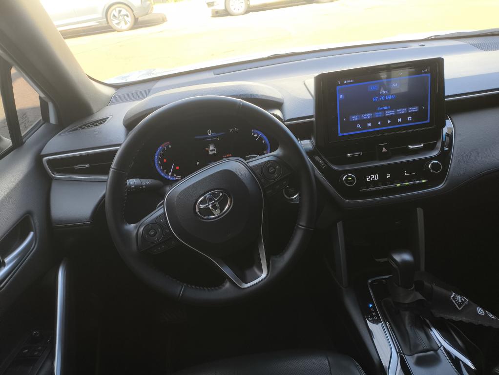 TOYOTA Corolla Cross - Foto