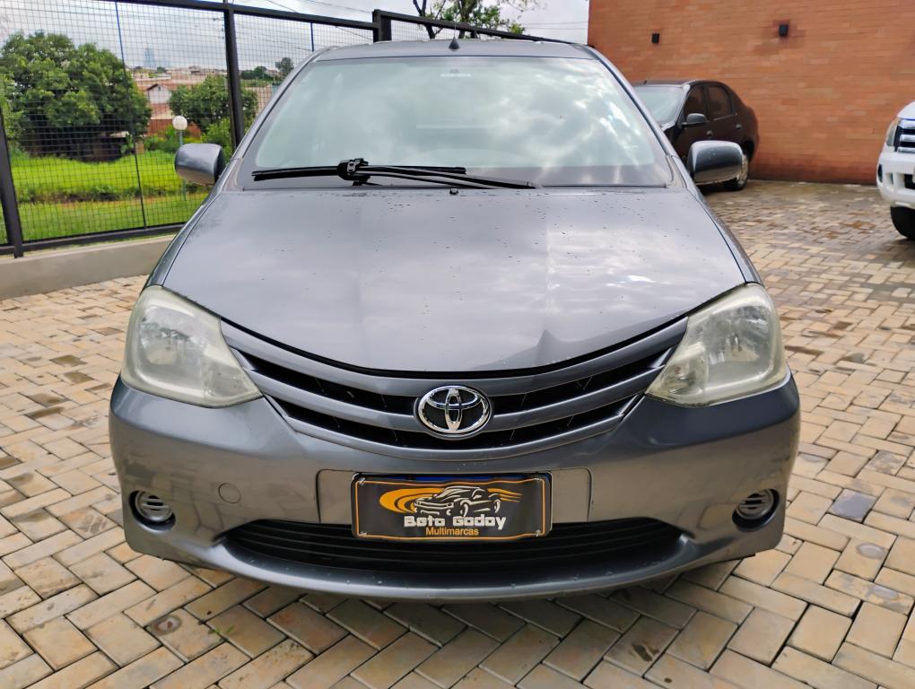 TOYOTA Etios Hatch