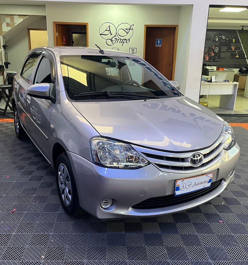 TOYOTA Etios Hatch
