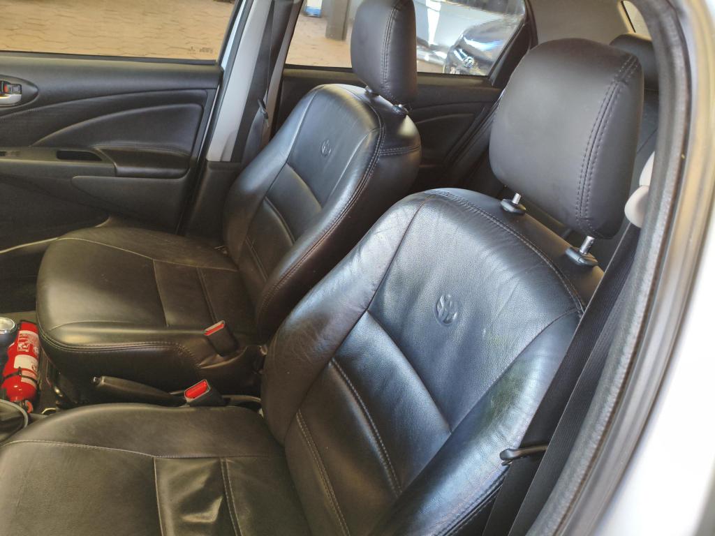 TOYOTA Etios Sedan - Foto