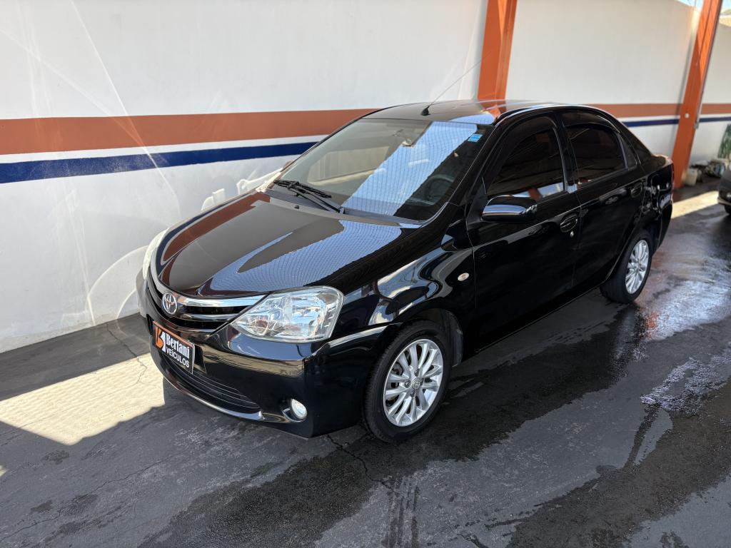 TOYOTA Etios Sedan - Foto