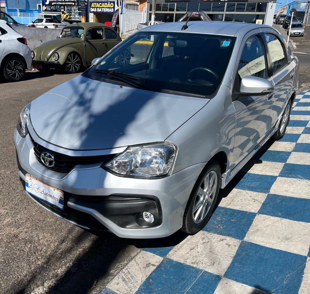 TOYOTA Etios Sedan - Foto