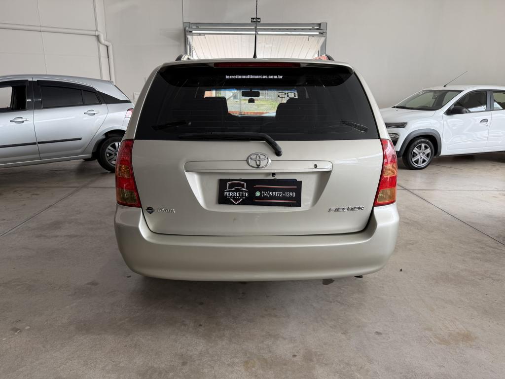 TOYOTA Fielder - Foto