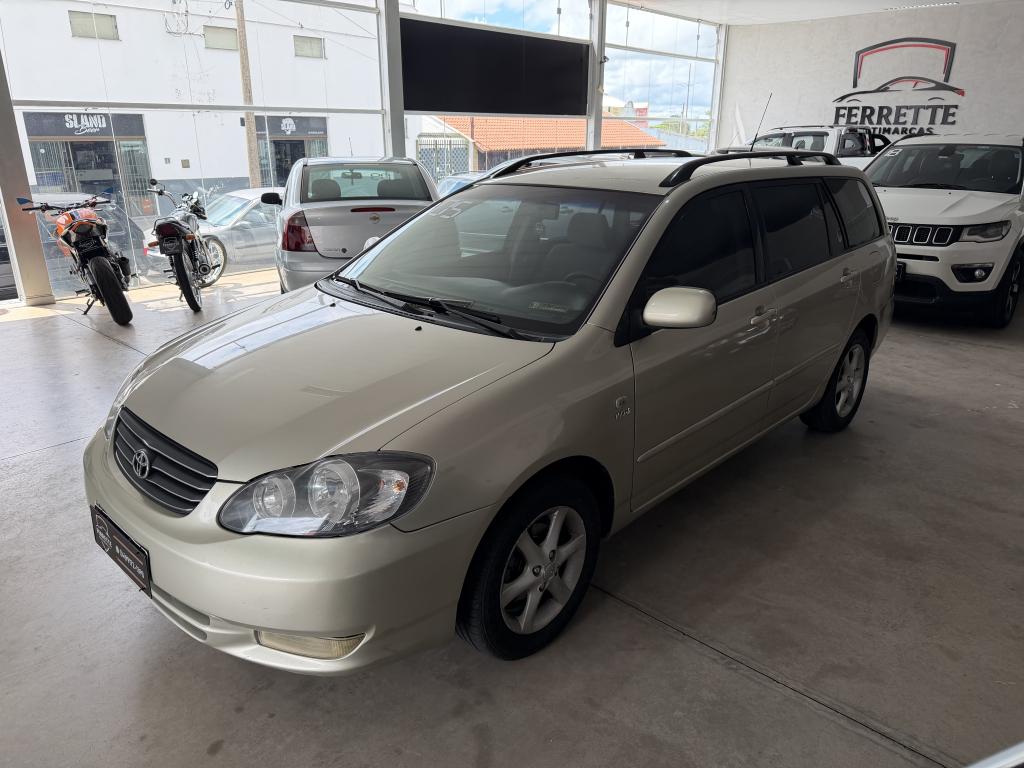 TOYOTA Fielder - Foto
