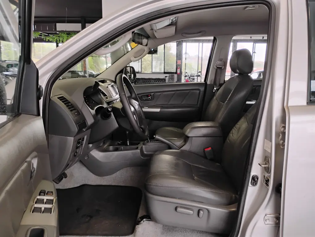 TOYOTA Hilux Caminhonete - Foto