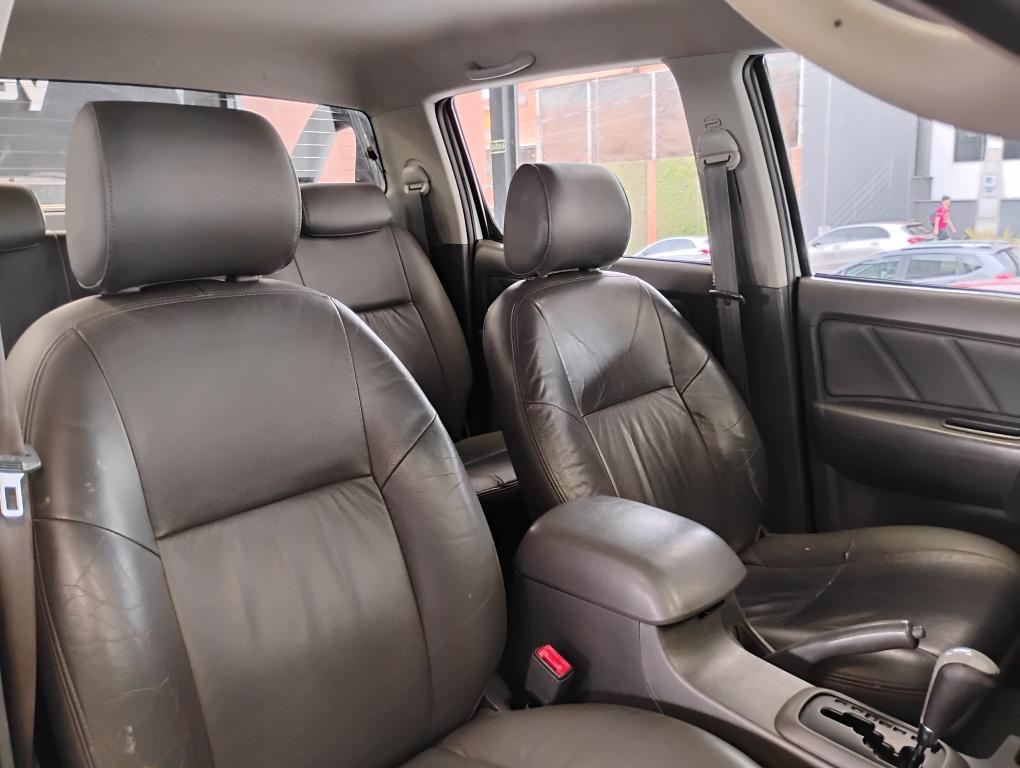 TOYOTA Hilux Caminhonete - Foto