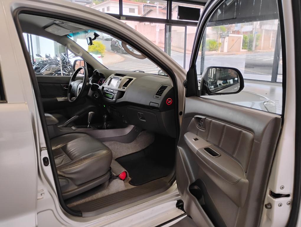 TOYOTA Hilux Caminhonete - Foto