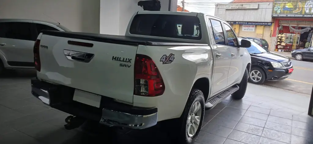 TOYOTA Hilux Caminhonete - Foto