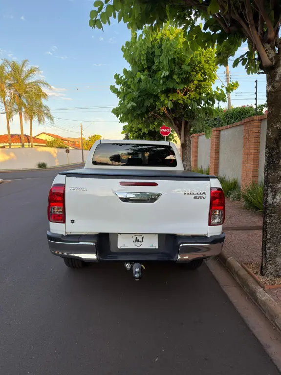 TOYOTA Hilux Caminhonete - Foto