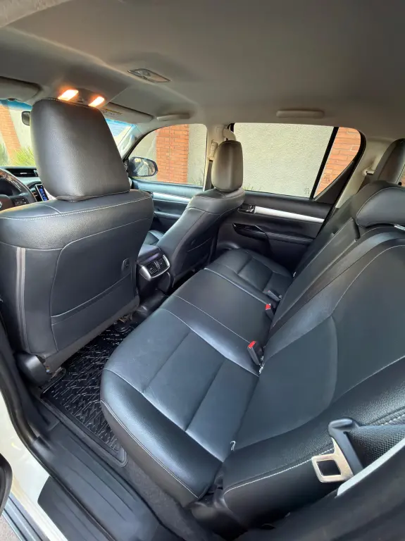 TOYOTA Hilux Caminhonete - Foto