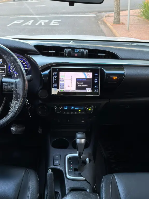 TOYOTA Hilux Caminhonete - Foto