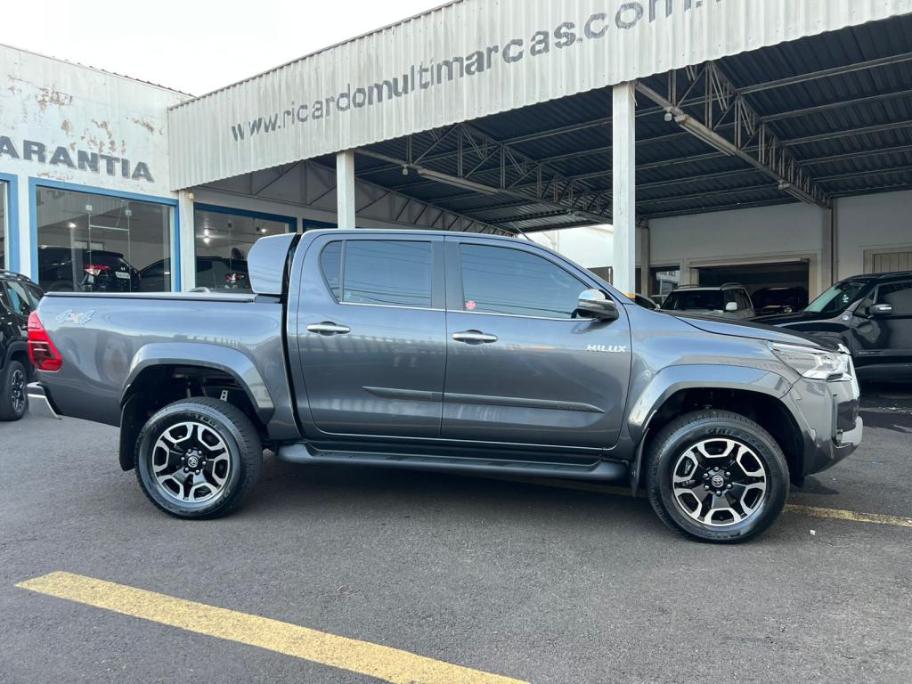 TOYOTA Hilux Caminhonete - Foto
