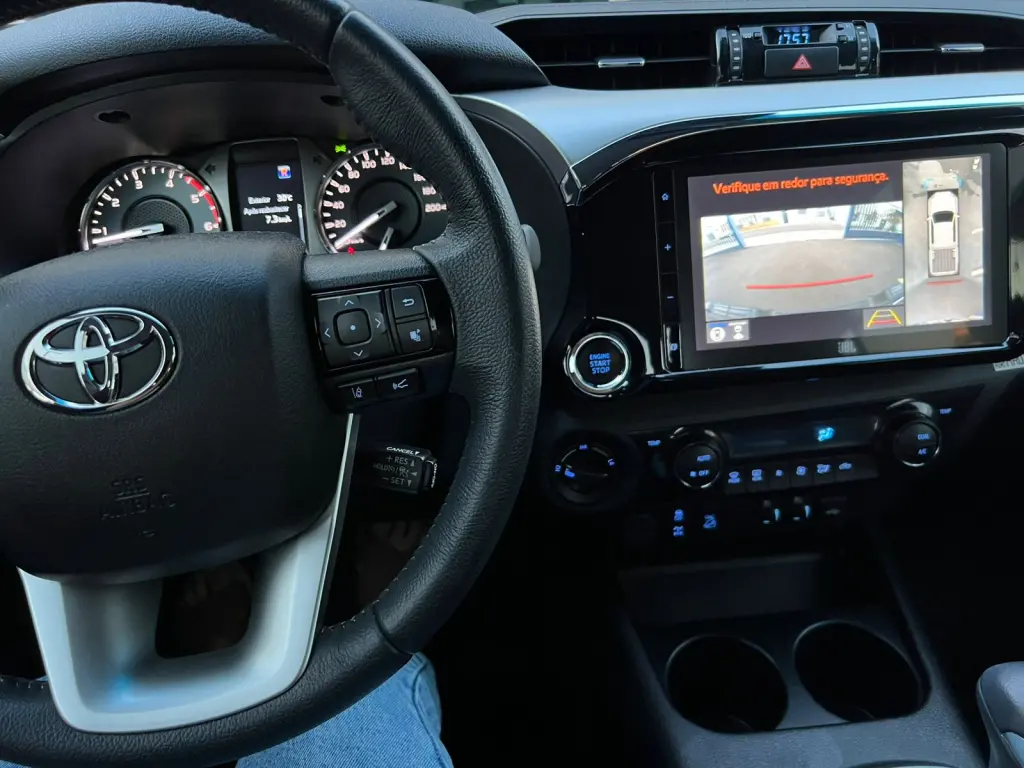 TOYOTA Hilux Caminhonete - Foto
