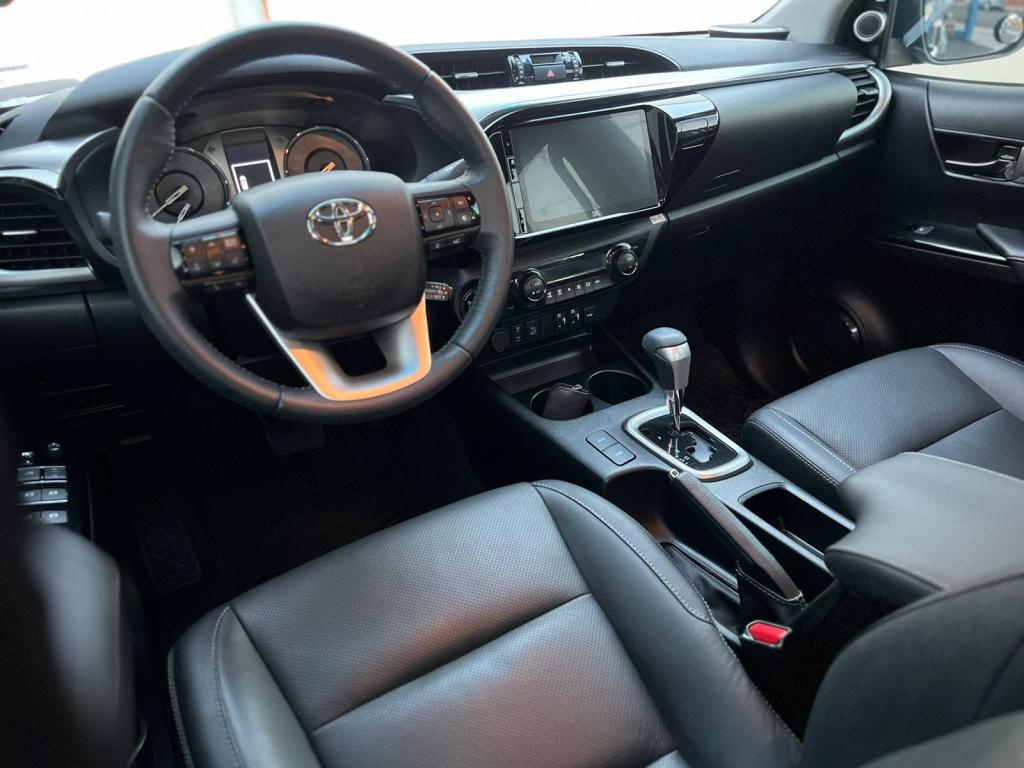 TOYOTA Hilux Caminhonete - Foto