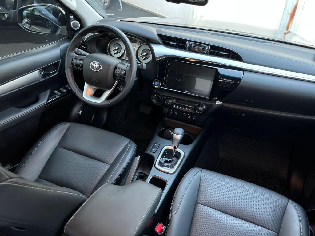 TOYOTA Hilux Caminhonete - Foto
