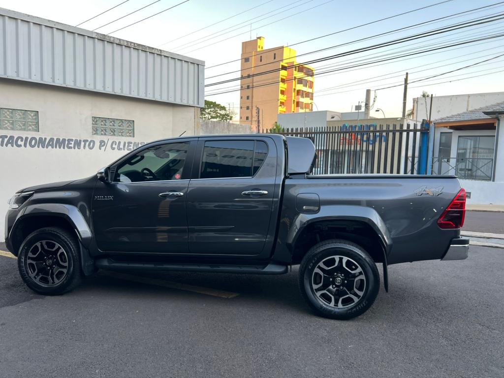 TOYOTA Hilux Caminhonete - Foto
