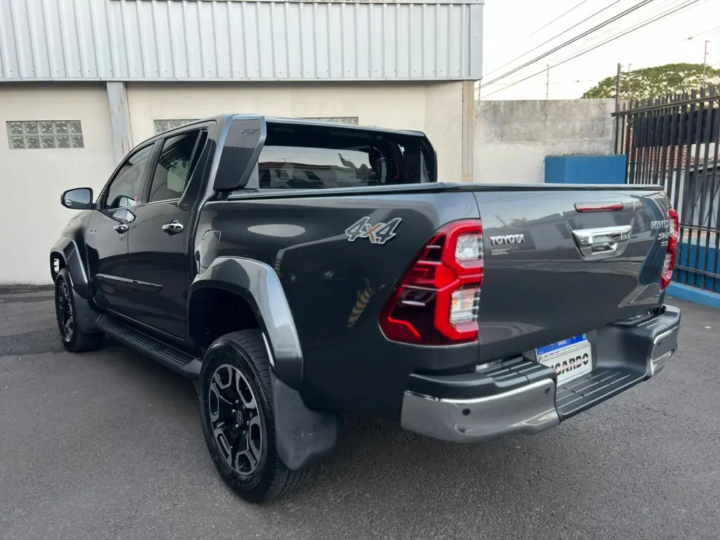 TOYOTA Hilux Caminhonete - Foto