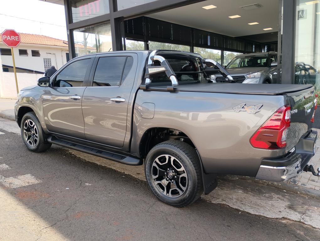 TOYOTA Hilux Caminhonete - Foto