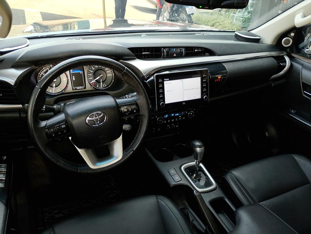 TOYOTA Hilux Caminhonete - Foto