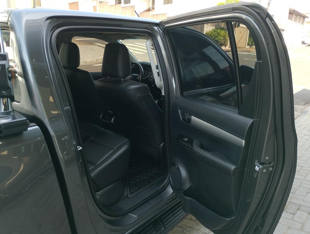 TOYOTA Hilux Caminhonete - Foto