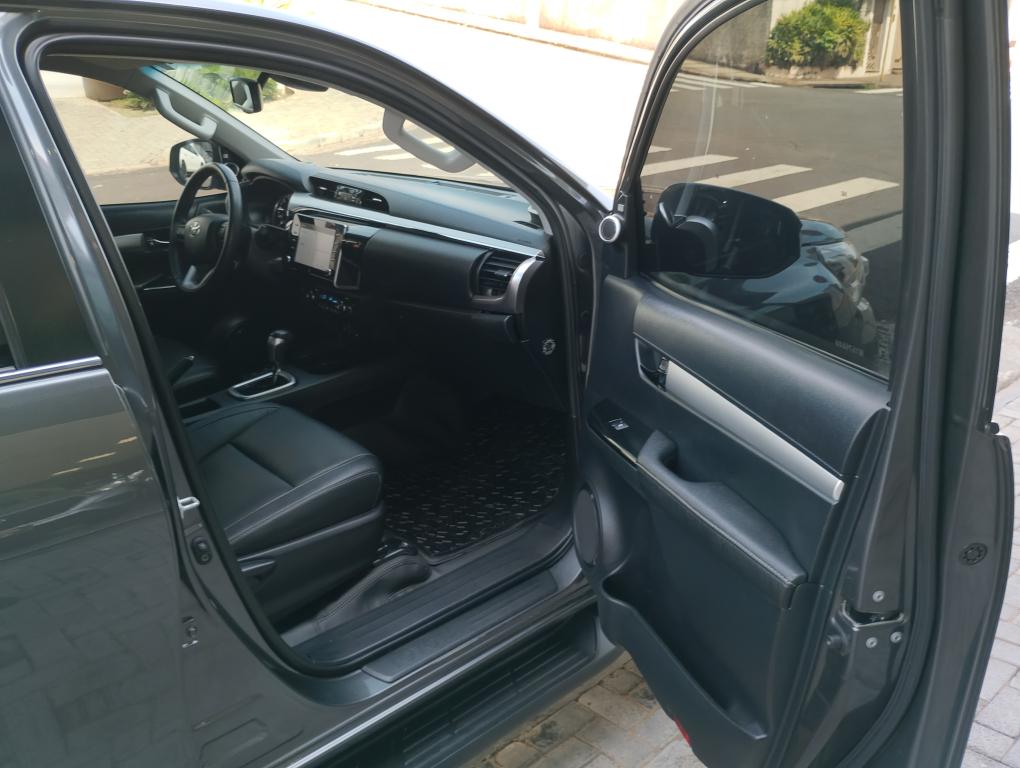TOYOTA Hilux Caminhonete - Foto