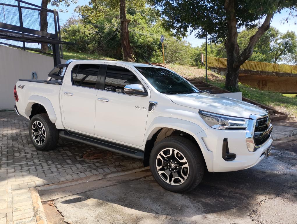 TOYOTA Hilux Caminhonete - Foto