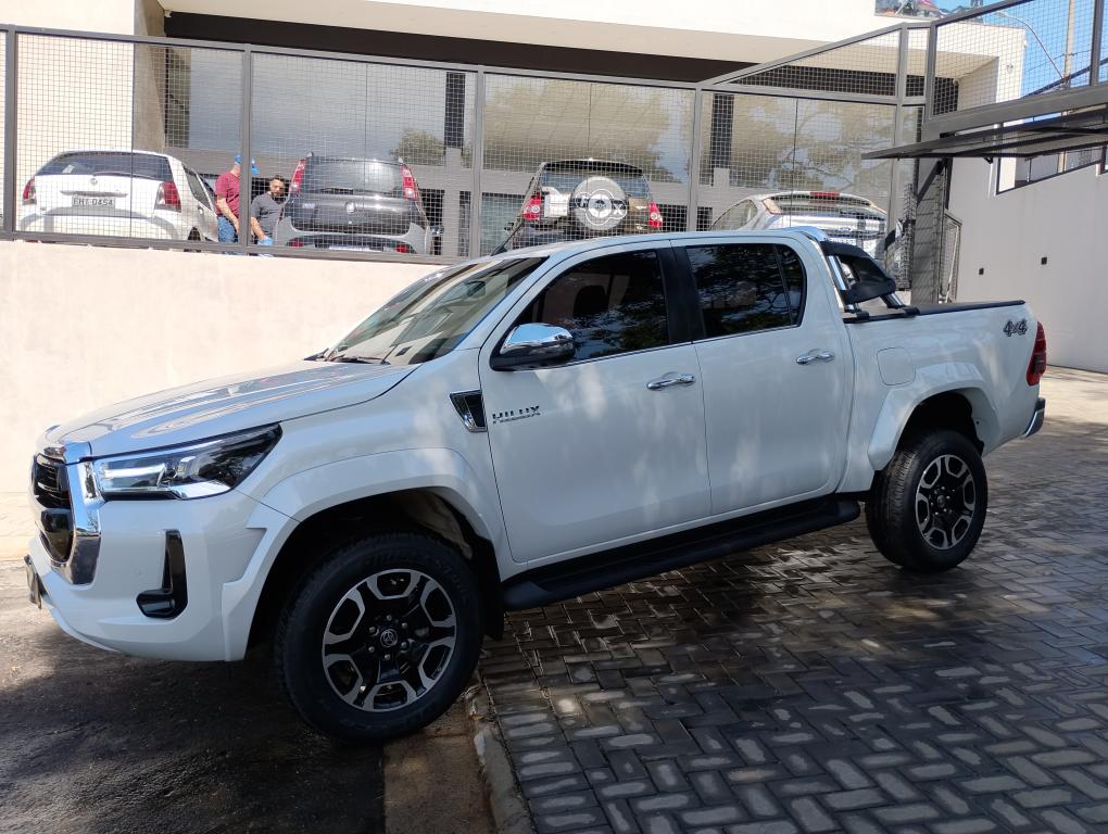 TOYOTA Hilux Caminhonete - Foto