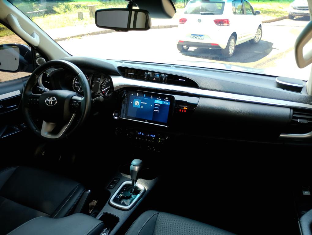 TOYOTA Hilux Caminhonete - Foto